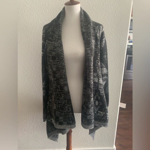 Rip Curl Sweaters - Rip Curl Black and Gray Cardigan Sweater with Open Front